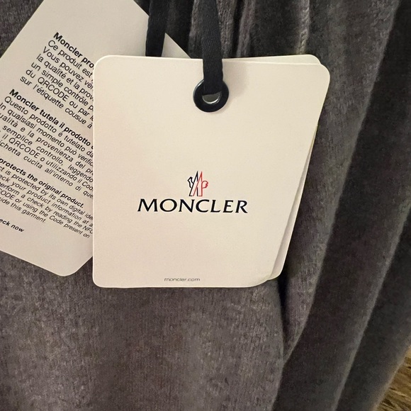 NWT Moncler tricot joggers in medium grey